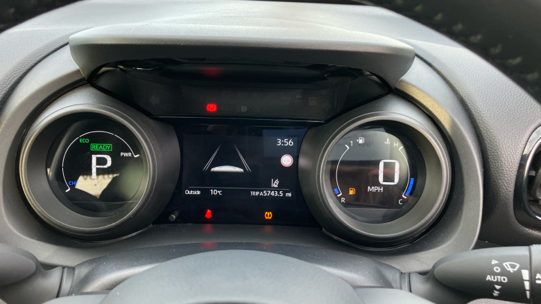 Toyota Yaris 1.5 Hybrid Design 5dr CVT Hybrid Hatchback